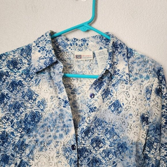 FADED GLORY Y2K Blue White Floral Lace Button Up Blouse 100% Nylon Semi Sheer M