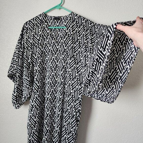 NATORI geometric print black white Caftan maxi wide split sleeve size XS