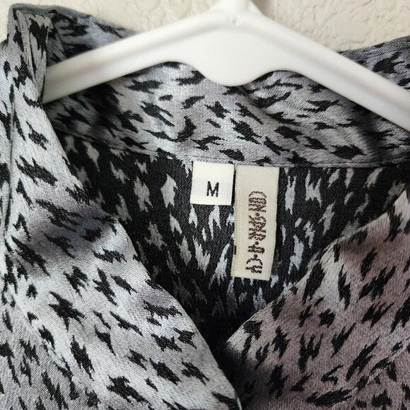 CONSPIRACY VINTAGE 90s Sleeveless Satin Blouse Gray Black Abstract Print Keyhole