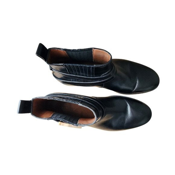 TORY BURCH T Hardwear Chelsea boots in black smooth leather size 8.5