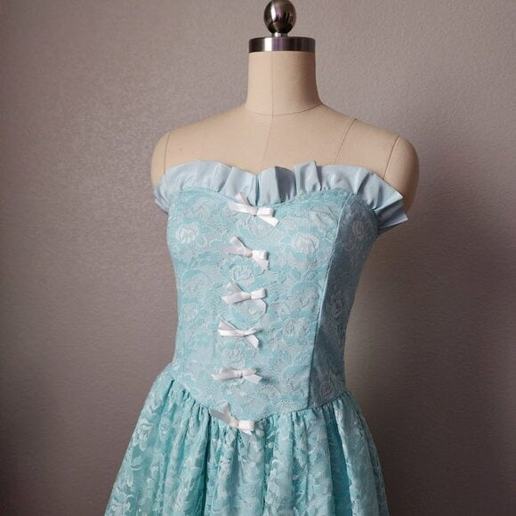 VTG Sweetheart Strapless lace dress Corset Bodice Bows Princess cupcake dress
