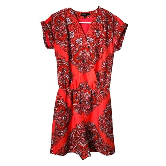 BANANA REPUBLIC paisley romper in red and pink resort wear size 2 TALL
