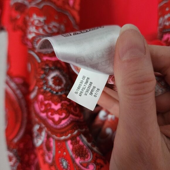 BANANA REPUBLIC paisley romper in red and pink resort wear size 2 TALL