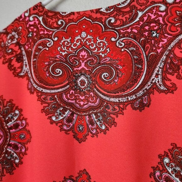 BANANA REPUBLIC paisley romper in red and pink resort wear size 2 TALL