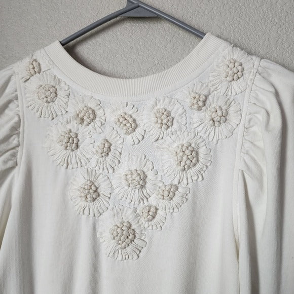 ANTHROPOLOGIE Cream Embroidered sweatshirt puff shoulder floral size S