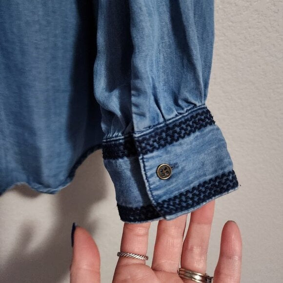 SUNDANCE Tencel Chambray Scalloped Trim Blouse denim blouse size PS