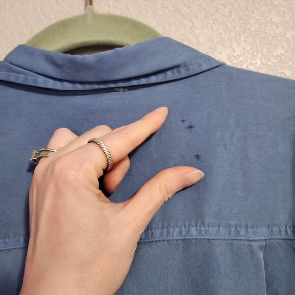 LAURIE FELT Easy Button Down TENCEL Shirt Washed Blue NEW size M