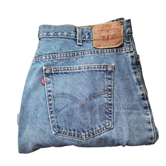LEVIS VINTAGE 550 Relaxed Fit Tapered Leg Jeans USA Made women's W22 Short