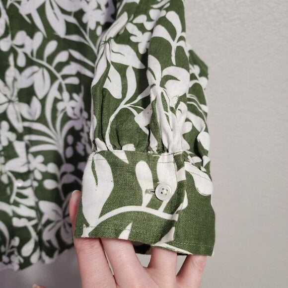 VOYAGEUR BY MERSEA Lucca collared button up linen top green white S