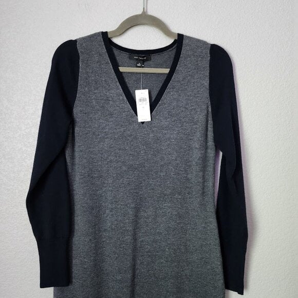ANN TAYLOR Colorblock Sweater Dress Gray Black Long Sleeve V-Neck Size S NEW